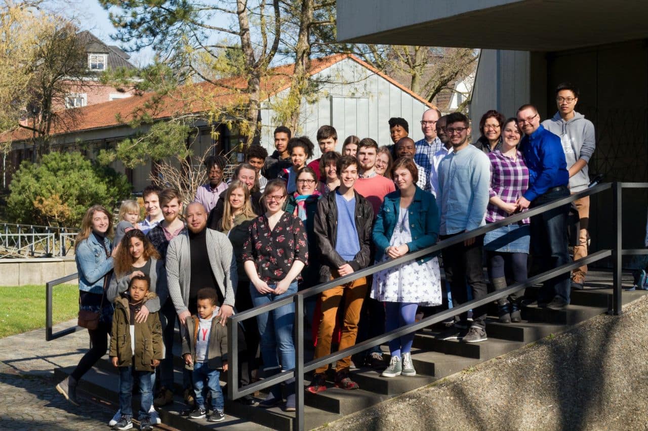 photo5240207981042313918